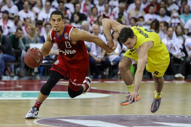 紧密的攻守 紧密的攻守